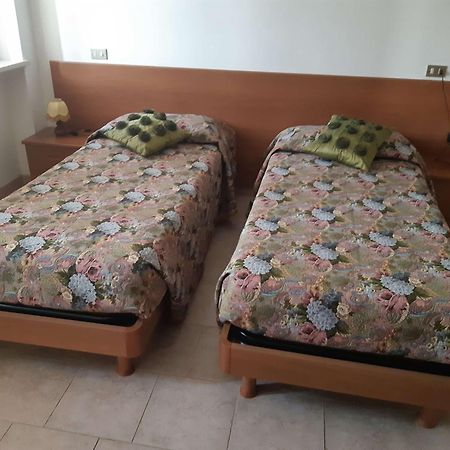 Agriturismo Andreis Alloggi Illasi Buitenkant foto