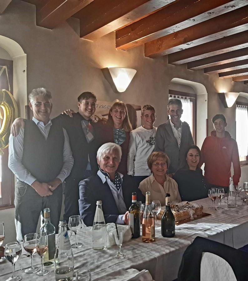 Agriturismo Andreis Alloggi Illasi Buitenkant foto